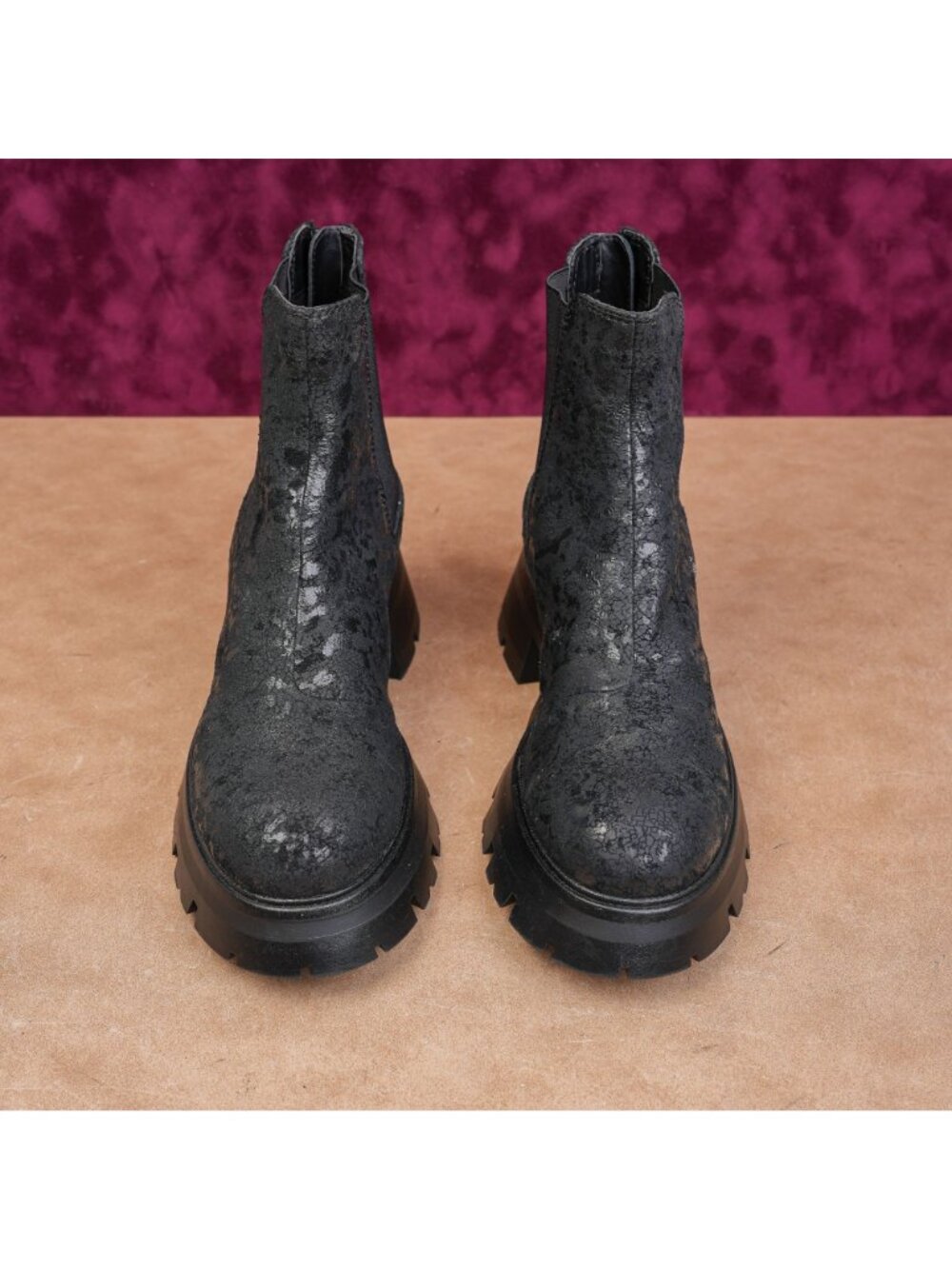 DKNY Women Sasha Chunky Black Leather Festival Party Lug Boots 7US EUR 37 - Picture 2 of 10